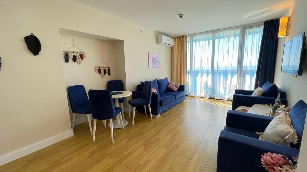Hellobatumi Aparthotel Kültér fotó