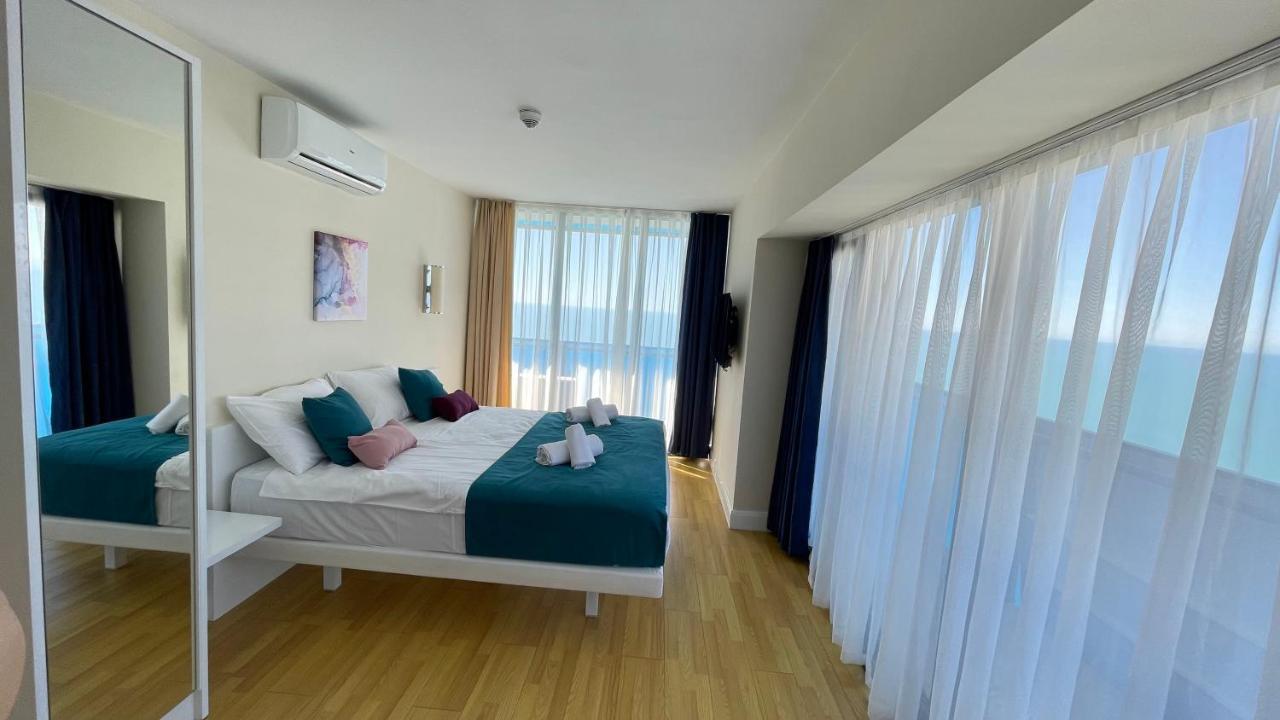 Hellobatumi Aparthotel Kültér fotó