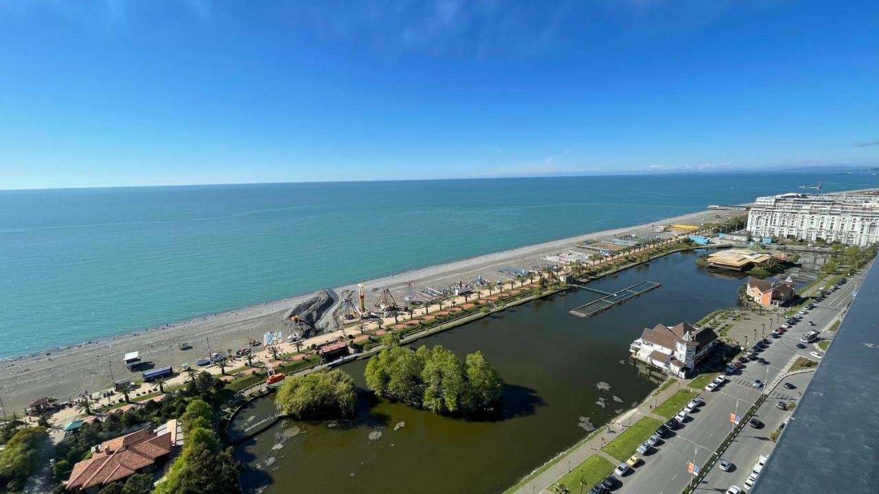 Hellobatumi Aparthotel Kültér fotó