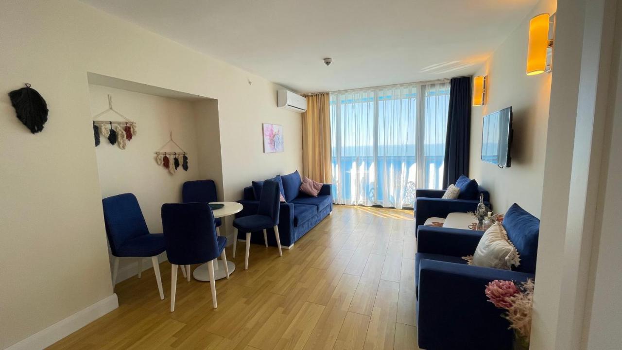 Hellobatumi Aparthotel Kültér fotó