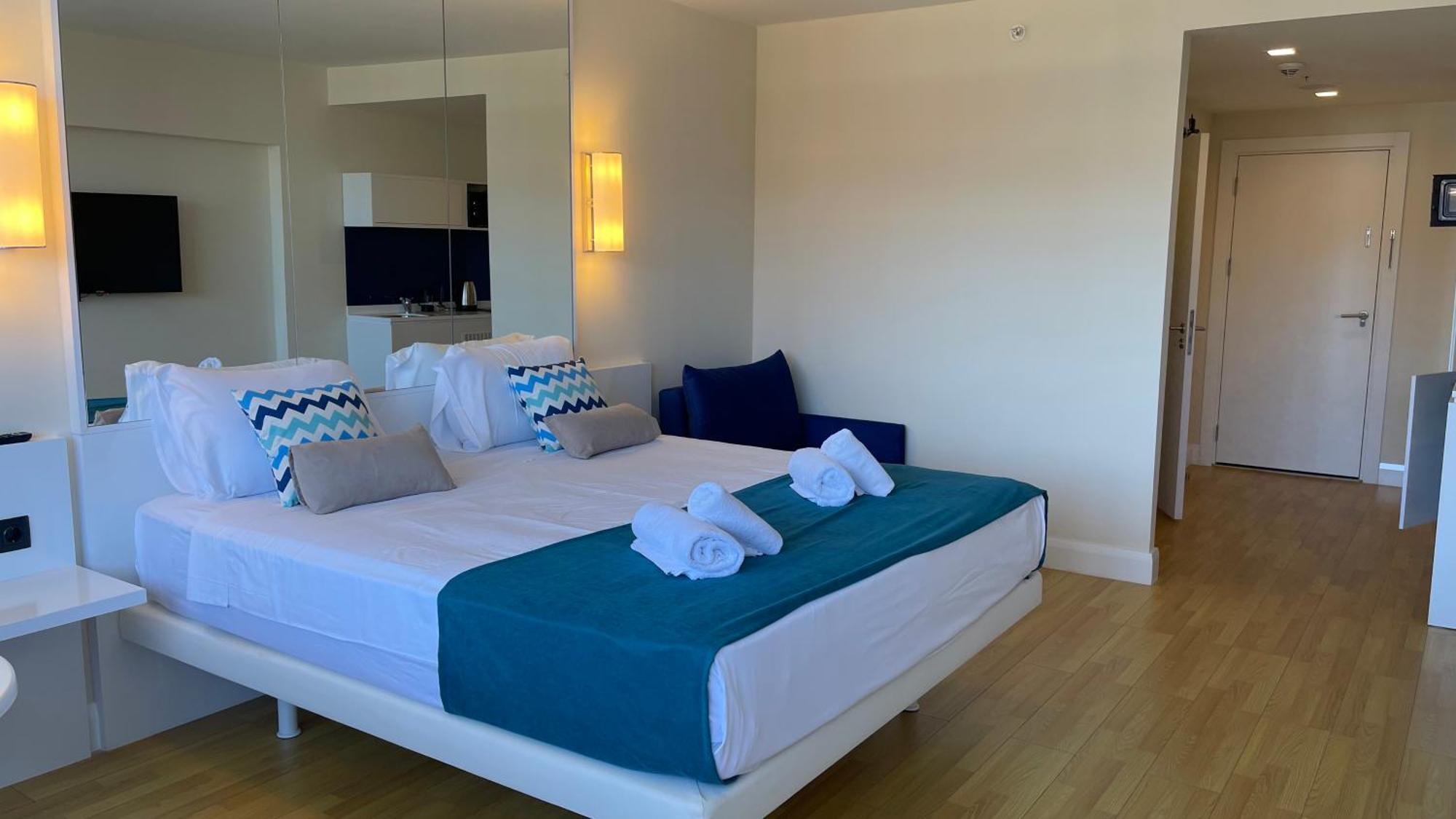 Hellobatumi Aparthotel Kültér fotó