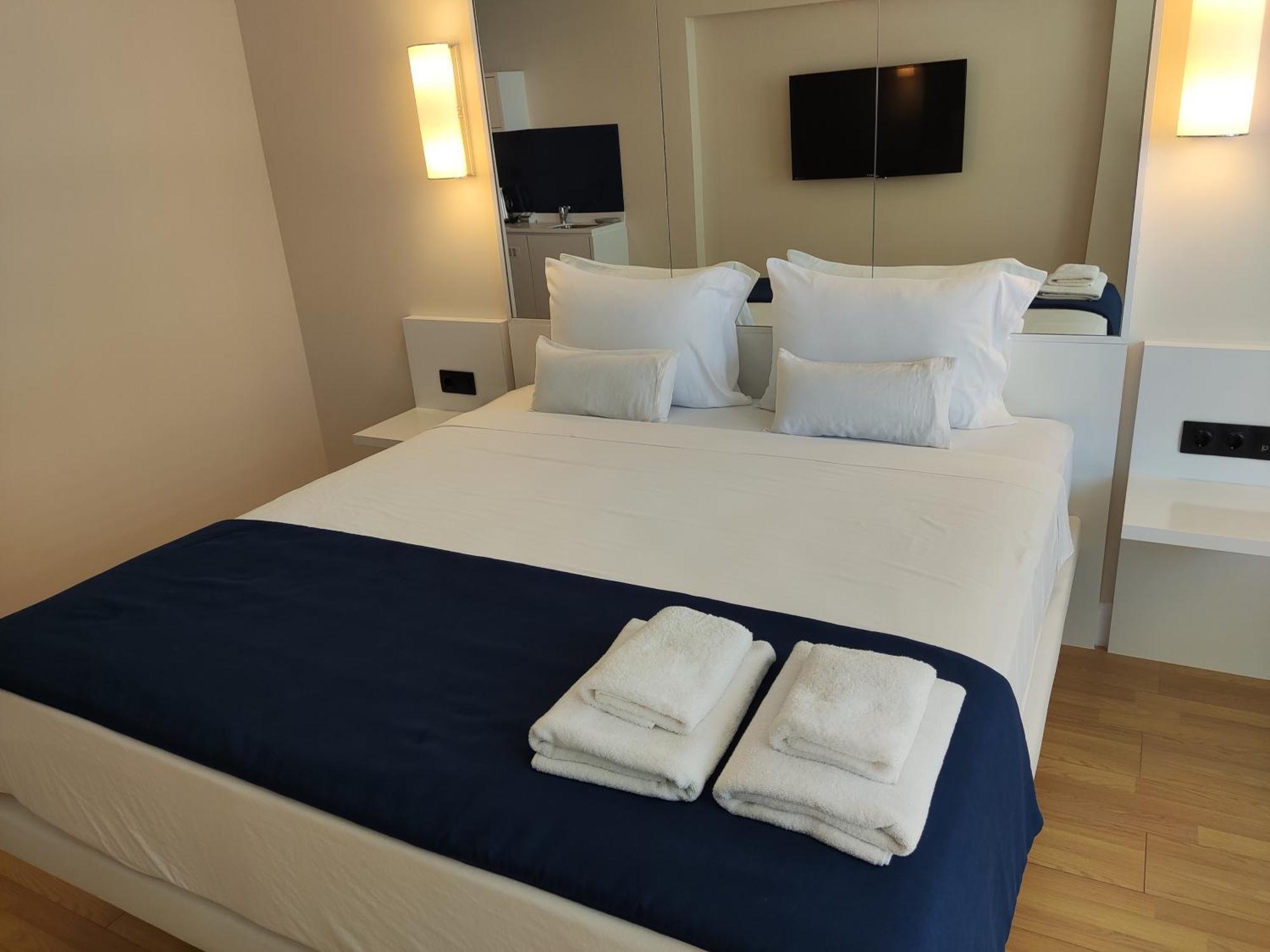 Hellobatumi Aparthotel Kültér fotó
